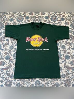 Vintage 1990s green Hard Rock Cafe T-shirt